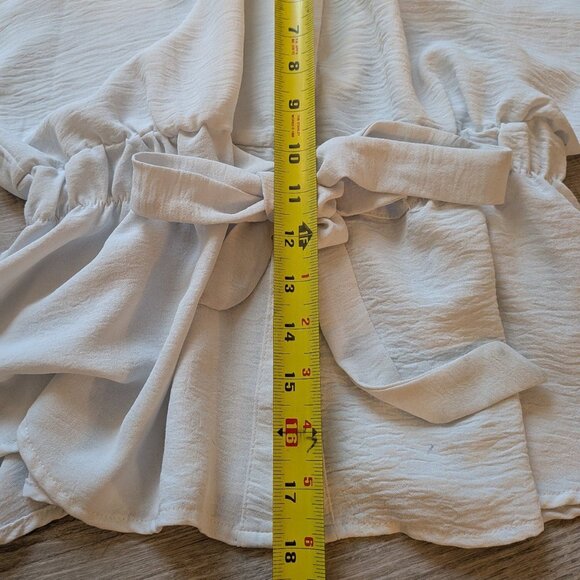 Timing Short Sleeve Tie Front Dolman Top S White - Picture 4 of 5